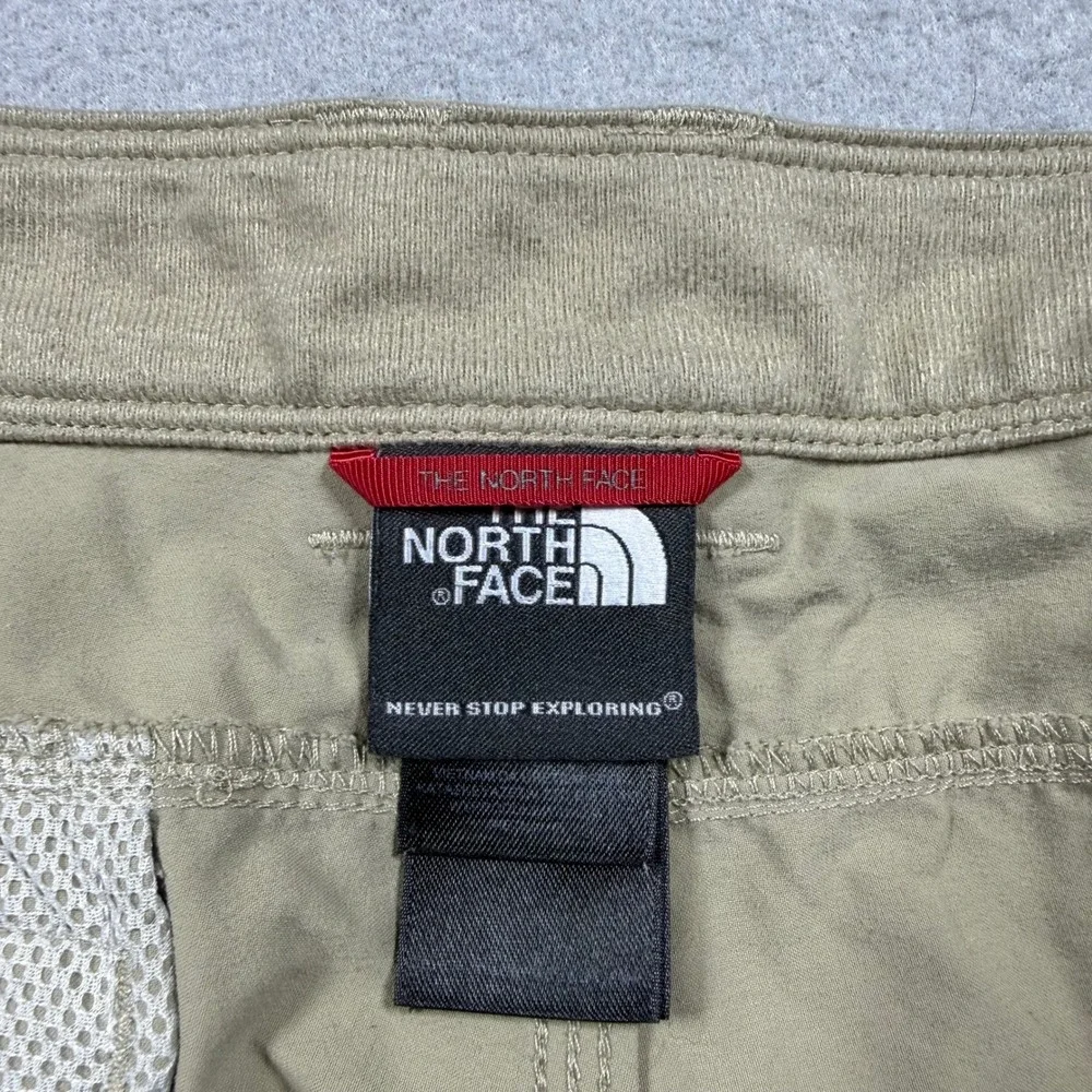 The North Face Mens Khaki Tan Hiking Cargo Shorts Size 40 Stretch Outdoor Trail